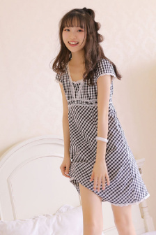 胸大的姑娘 视频